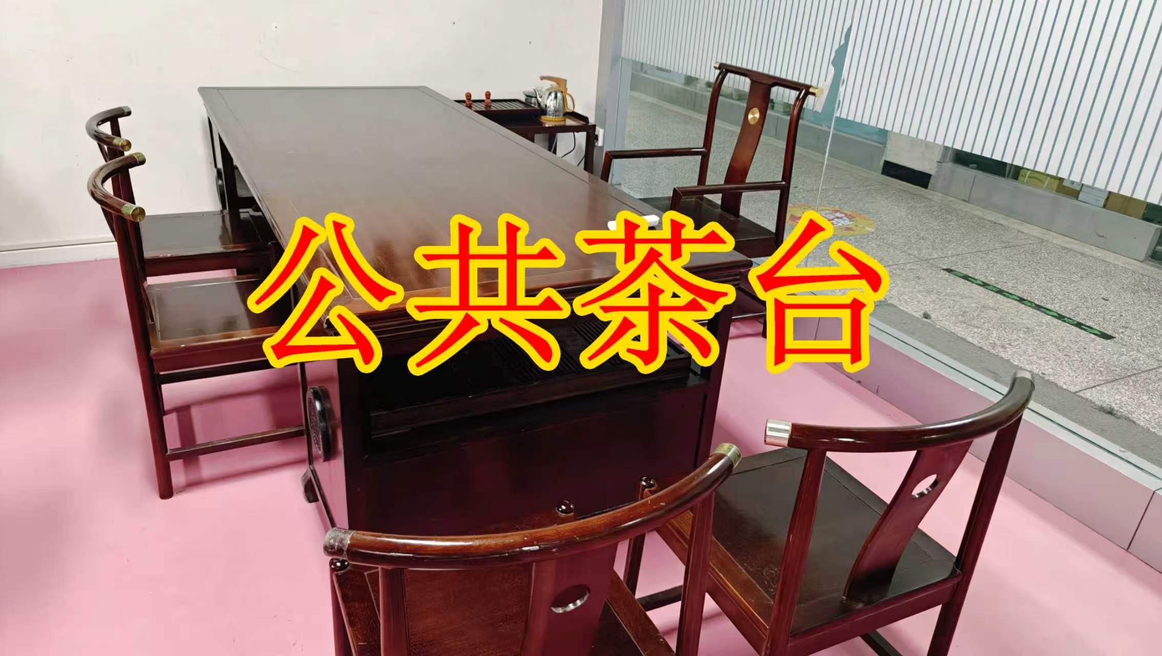 兴隆寨西南街面积灵活：小面积办公室至大面积办公、经营空间均可选择； 部分房源可注册公司，满足企业办公需求； 商铺临街，具备上下水、用电等经营条件； 适合副食品、茶叶、酒水、百货、电商、培训、办公等多种行业。